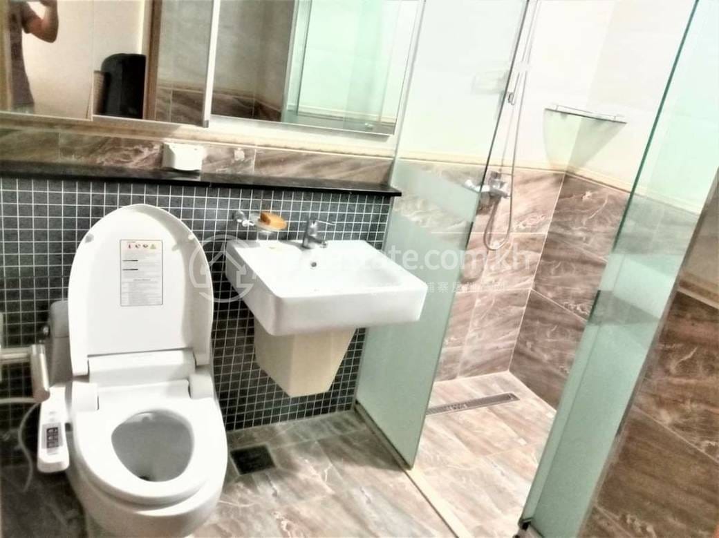 De Castle Royal Condominium | 만경강1부구(BKK1), 벙껭깡, 프놈펜에 있는 콘도 매매