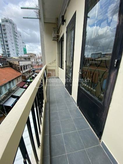 Flat For Sale in Daun Penh $120,000