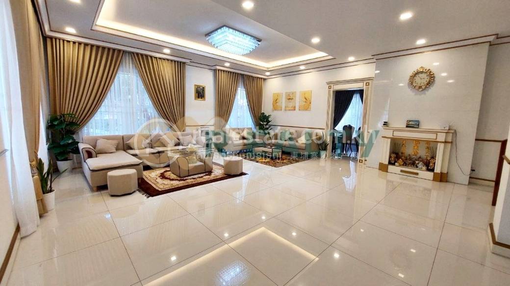 396 sqm Living Size Villa For Rent in Sen Sok