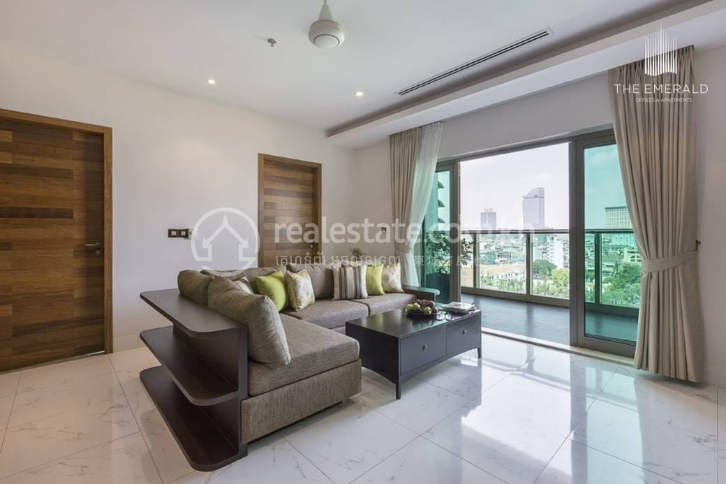 The Emerald | Daun Penh Condo K pronájmu in Phsar Kandal II Daun Penh $1,500