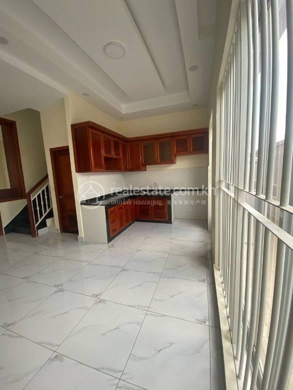 45 sqm Living Size Villa For Sale in Meanchey