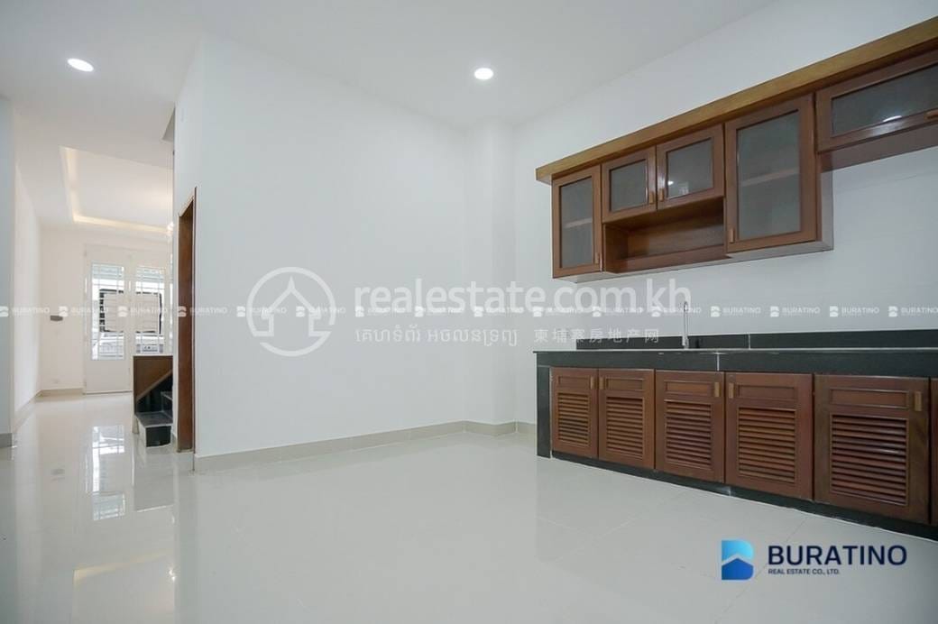 Flat House For Sale in Chaom Chau, Por Sen Chey, Phnom Penh