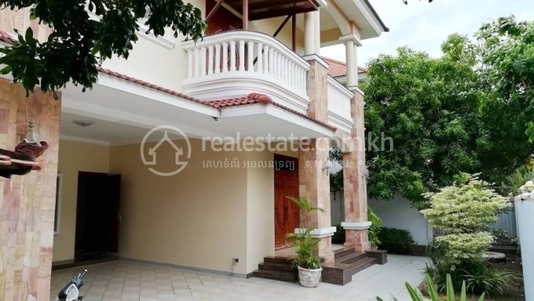 $4,800 Villa