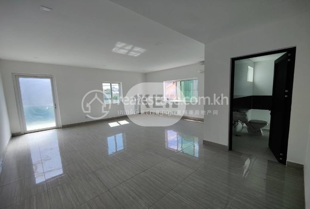 Vila K pronájmu in Chroy Changvar $5,000