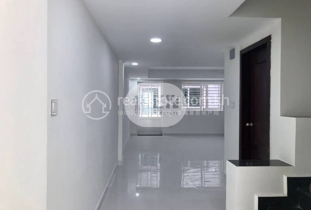 Chroy Changvar店屋出售，位于Chroy Changvar