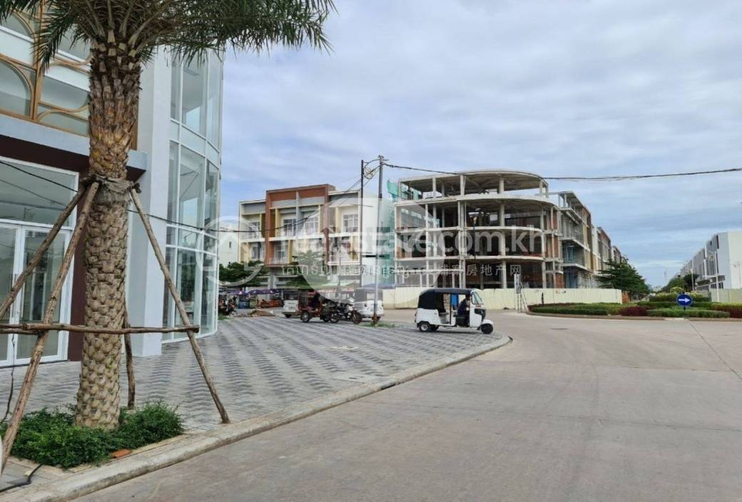 Flat House K pronájmu in Preaek Lieb, Chroy Changvar, Phnom Penh