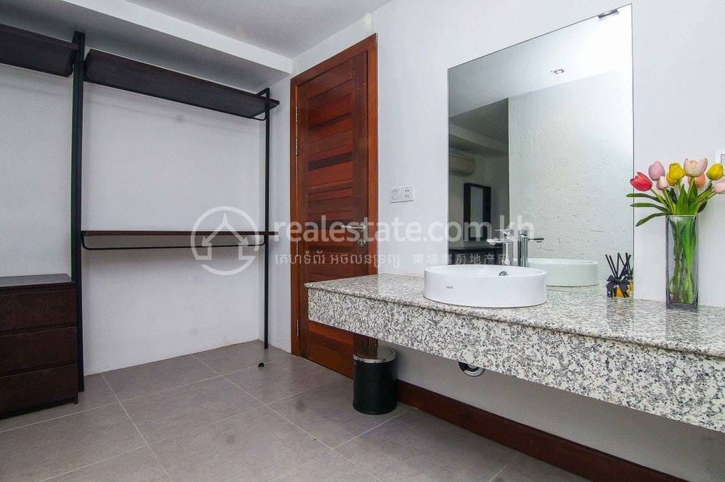 Апартаменты с Обслуживанием Для Аренды in Chamkarmon $600