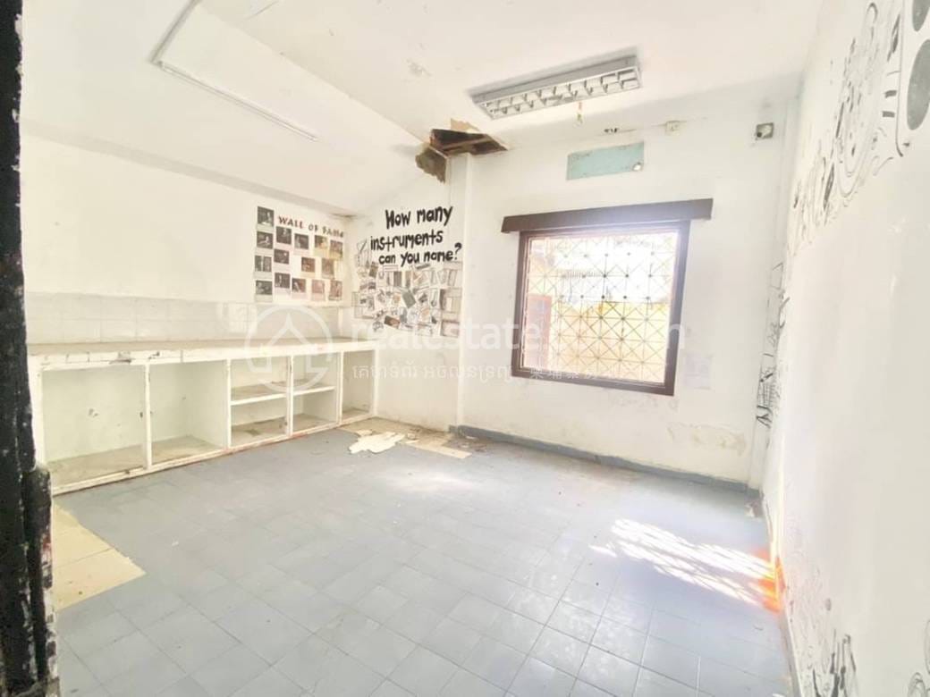 Boeng Keng Kang Vila K pronájmu in BKK 1 Boeng Keng Kang $7,000