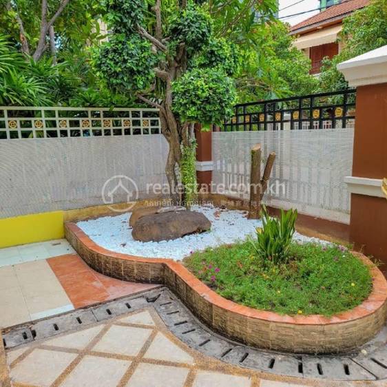 Chamkarmon Villa For Rent in Tonle Bassac Chamkarmon $2,300