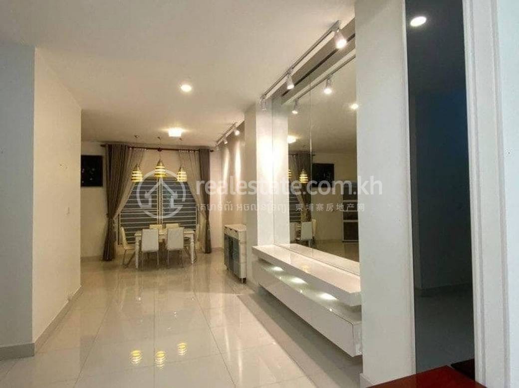 Chbar Ampov에 있는 House and lot 임대 $1,200