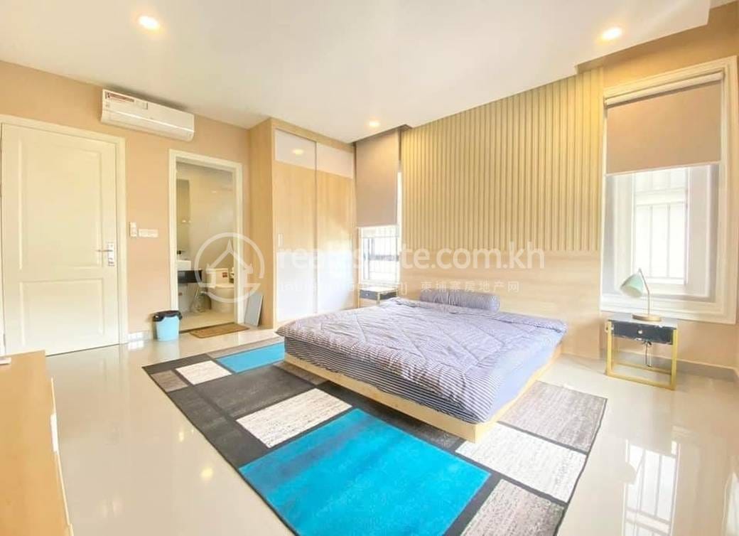 Flat House For Rent with 2 Parking Space