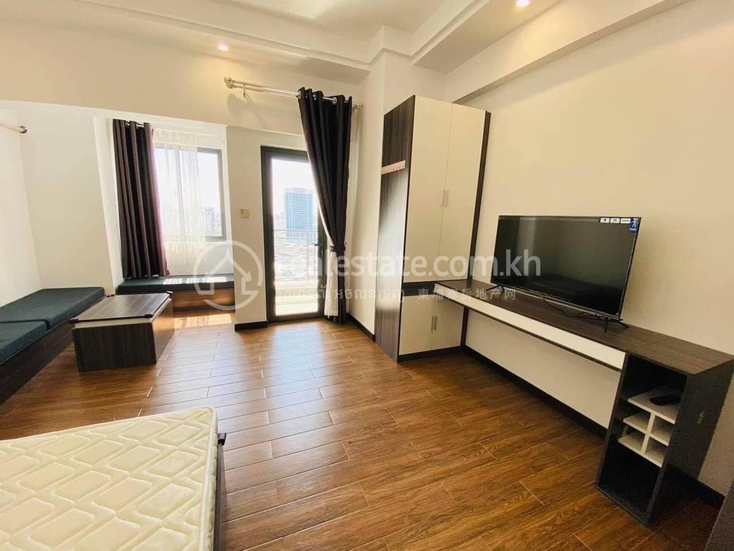 Condo K pronájmu in 7 Makara $370