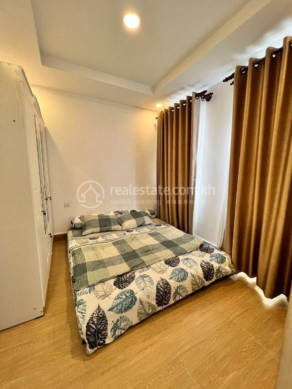 $370 Condo