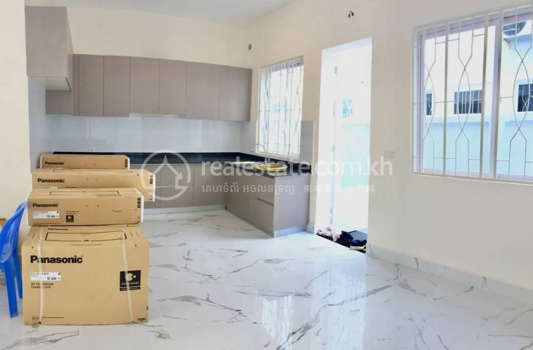 Apartment For Rent in Sen Sok $700