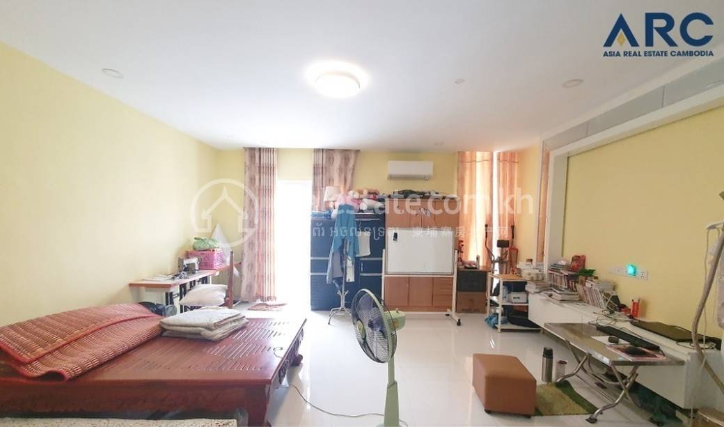 Sen Sok Villa For Sale in Sen Sok