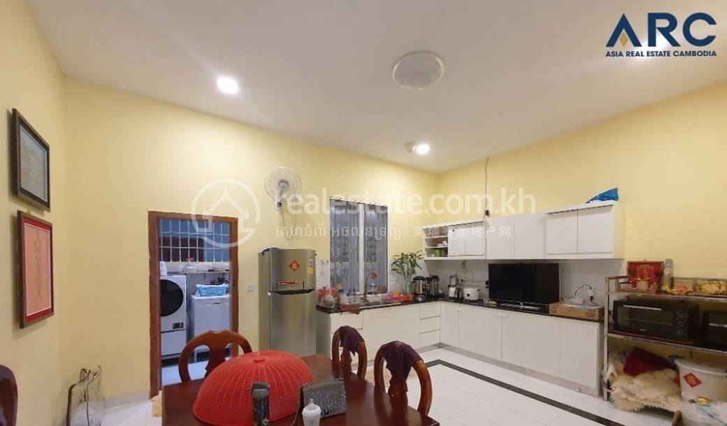 4 Bedrooms Villa For Sale for $195,000