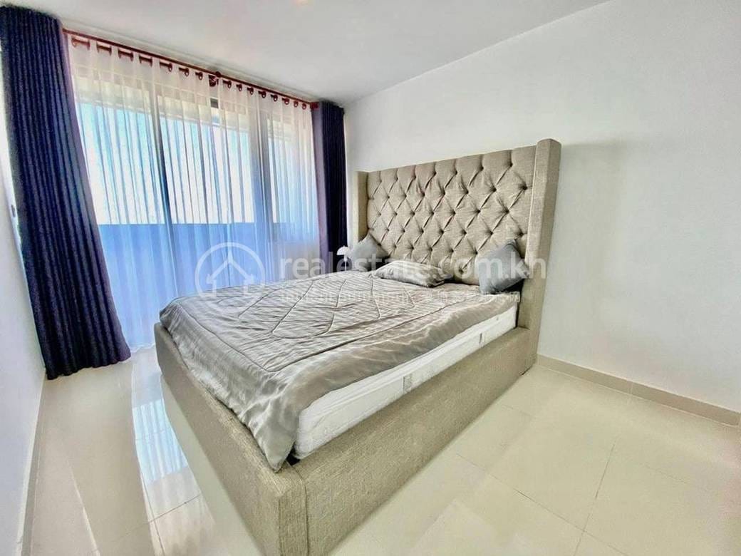 Condo For Rent in Chamkarmon $600