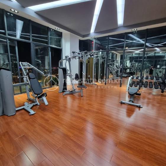 $380 Condo