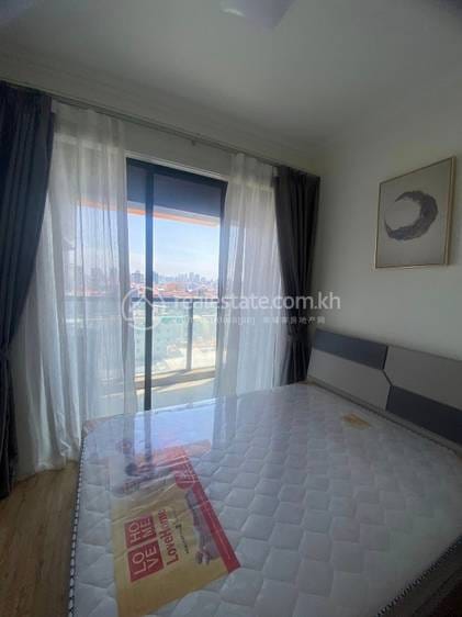 Chamkarmon Condo For Rent in Chamkarmon
