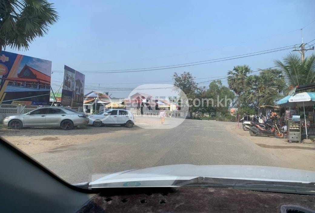 4,283 sqm Land Size Lot Для Продажи for $1,070,750