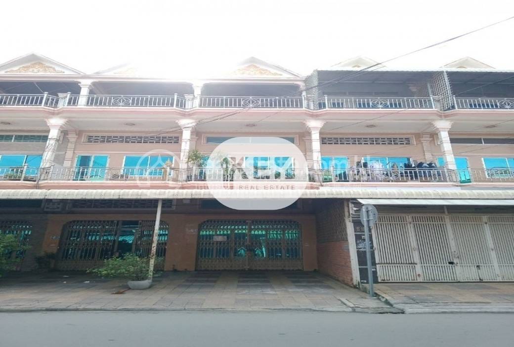 Maison mitoyenne À vendre à Toul Kork $380,000