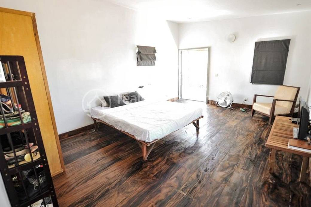 Chakto Mukh Flat House For Sale in Chakto Mukh