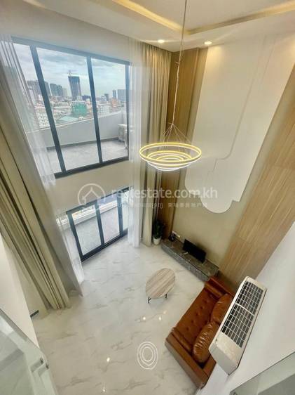 $2,800 Flat