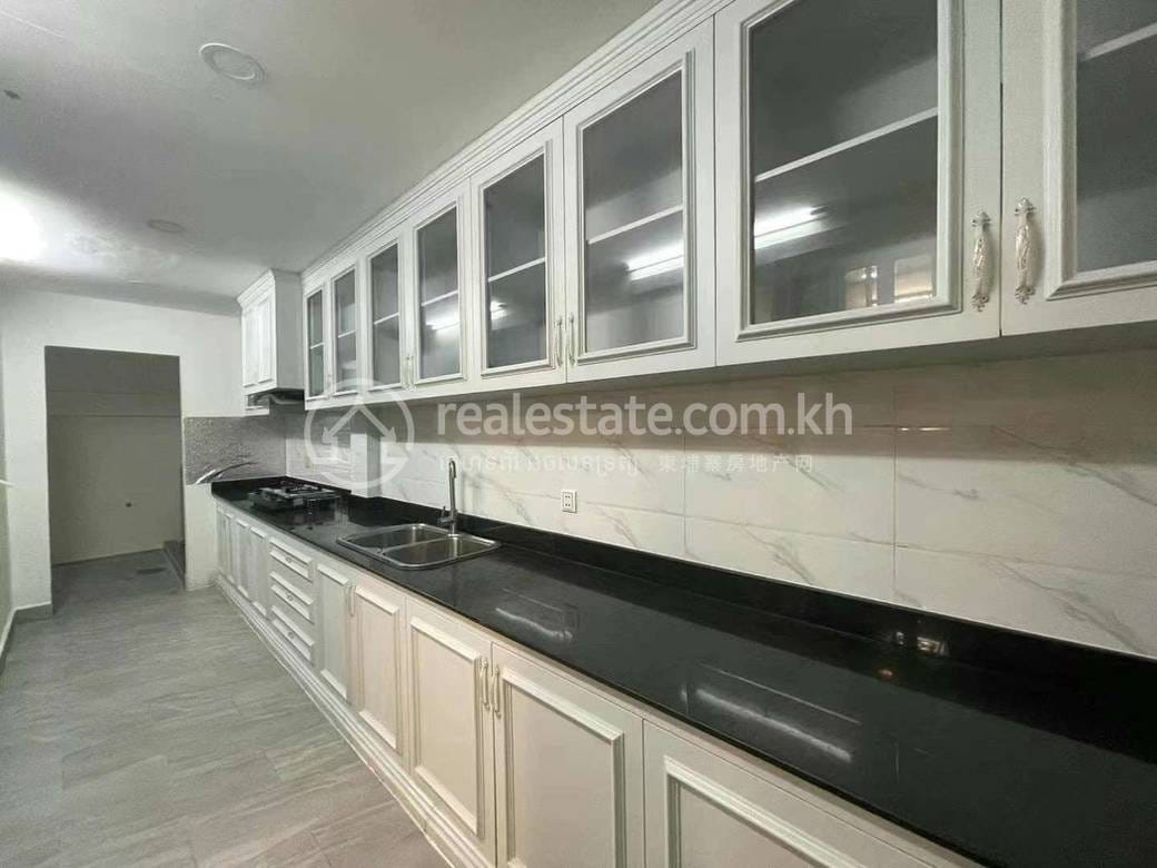 វីឡា តម្លៃ $2,500