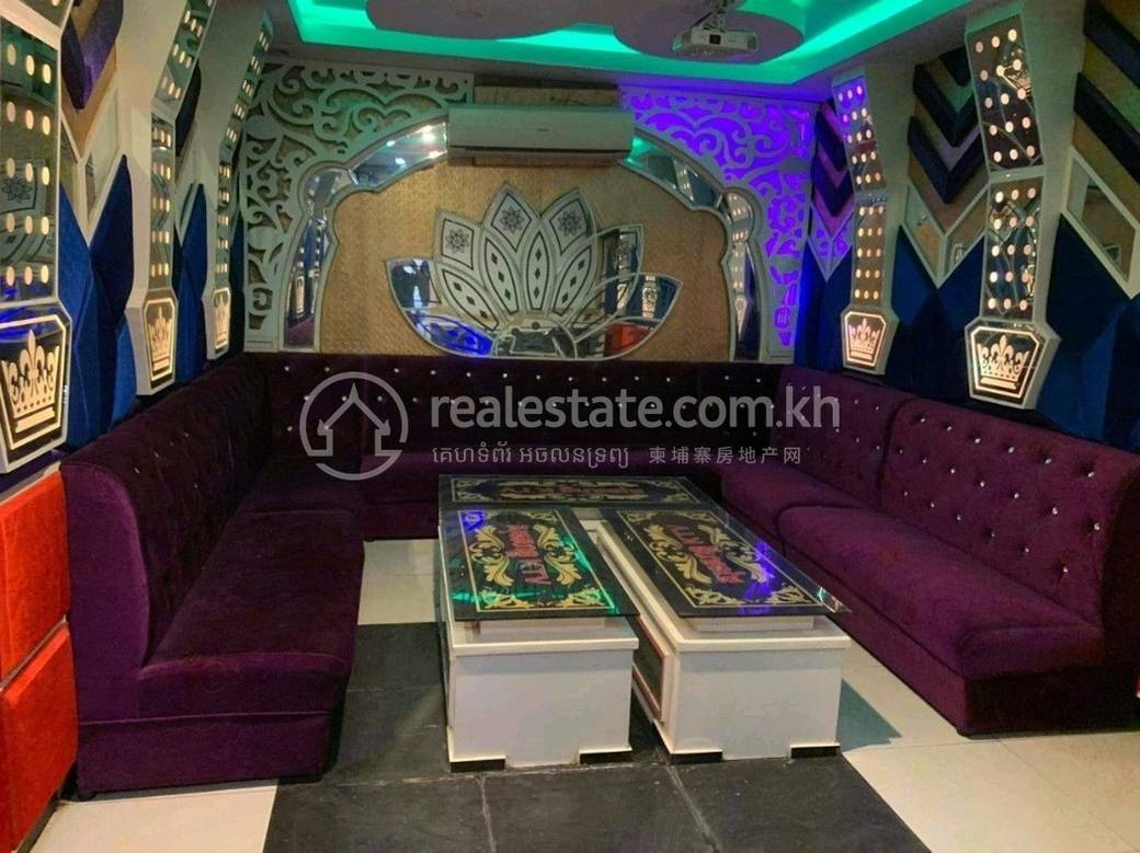 Бизнес Для Продажи in Ponhea Lueu $400,000