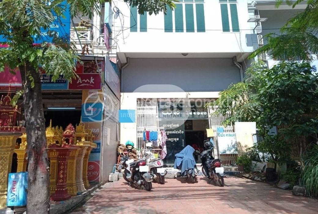 Toul Kork Flat House Na prodej in Toul Kork