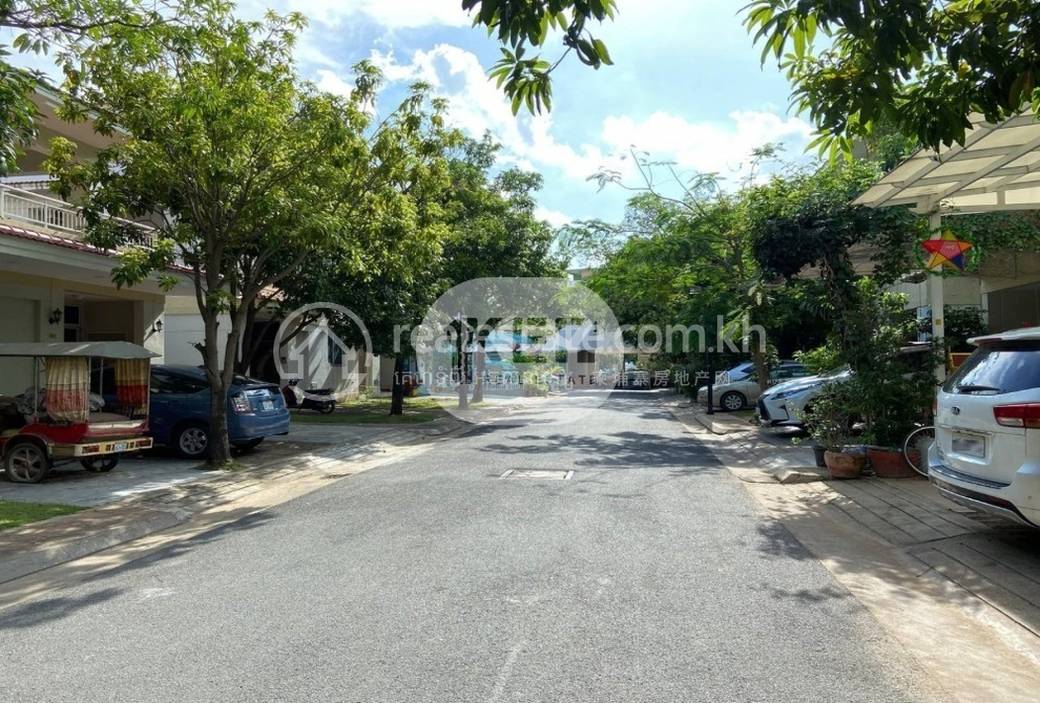 Byt For Sale & Rent in Russey Keo $240,000