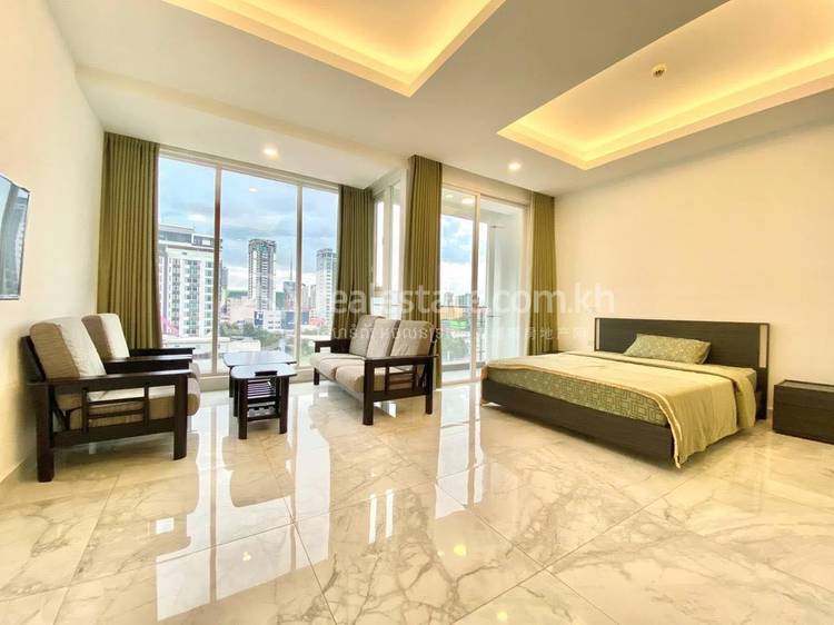 แฟลต สำหรับเช่า ใน Tonle Bassac, Chamkarmon, Phnom Penh