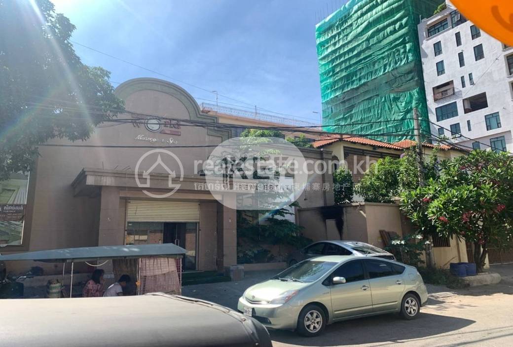 Chamkarmon에 있는 토지 For Sale & Rent $1,231,200