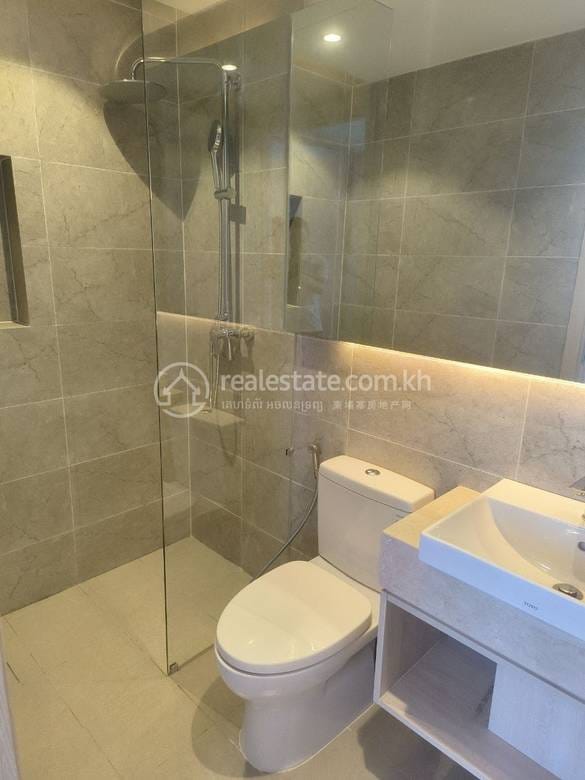 $650 Condo