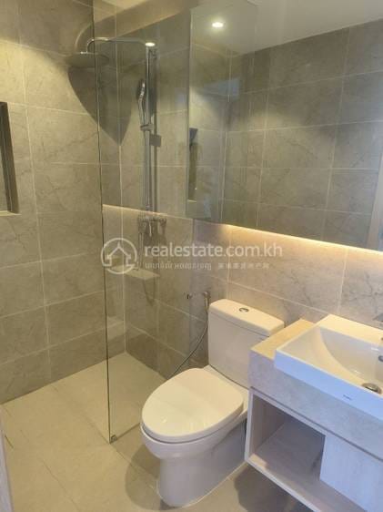 $650 Condo