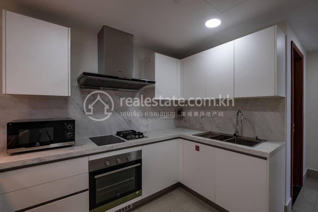 Apartment For Rent with 1 Parking Space