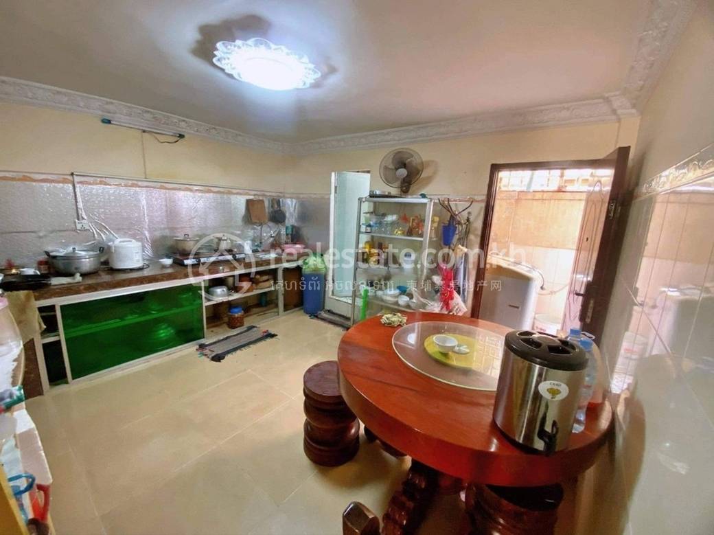 Flat For Sale in Meanchey $130,000