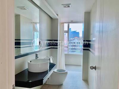 Apartment For Rent with 1 Parking Space