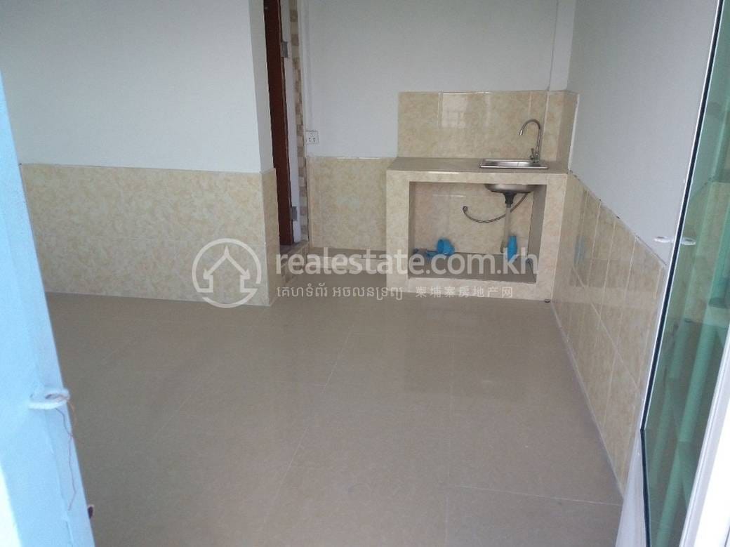 House and lot Na sprzedaż w Chaom Chau, Por Sen Chey, Phnom Penh