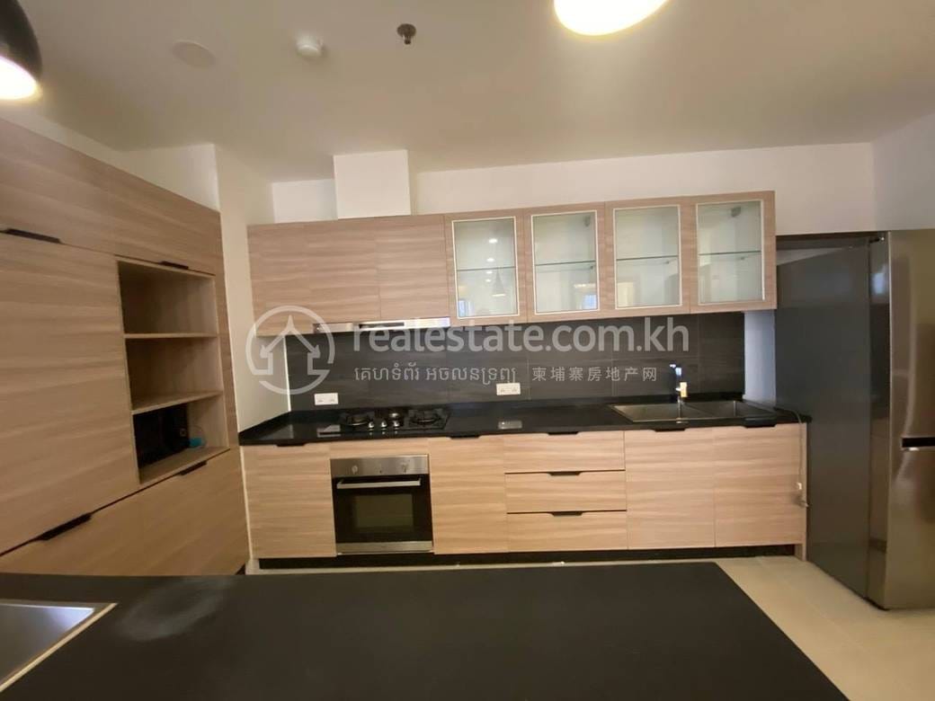 Serviced Apartment For Rent in Daun Penh $1,200