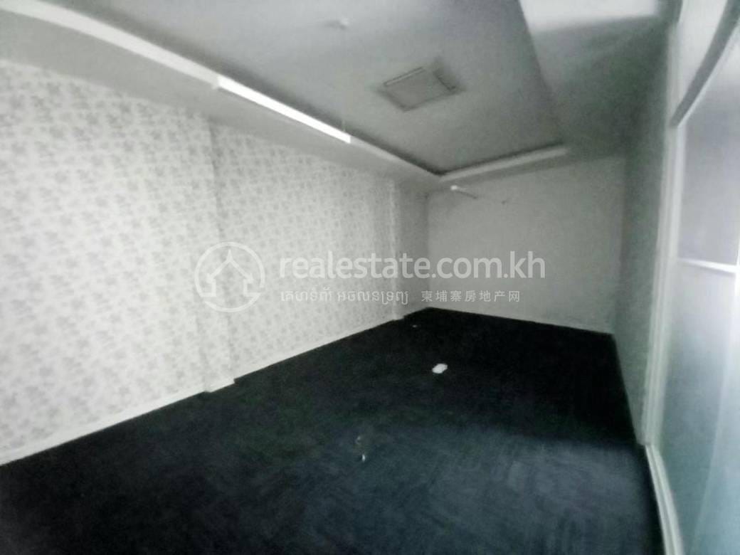 Boeng Keng Kang Shophouse K pronájmu in BKK 1 Boeng Keng Kang $9,000
