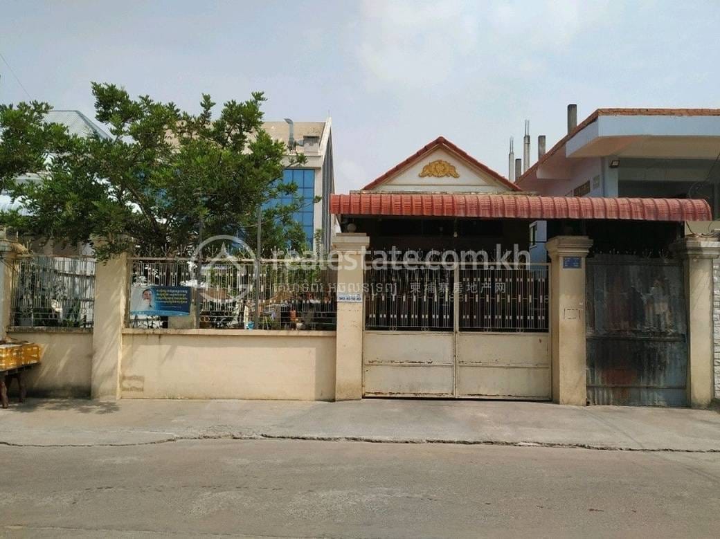 100 sqm Living Size House and lot For Sale in Sen Sok