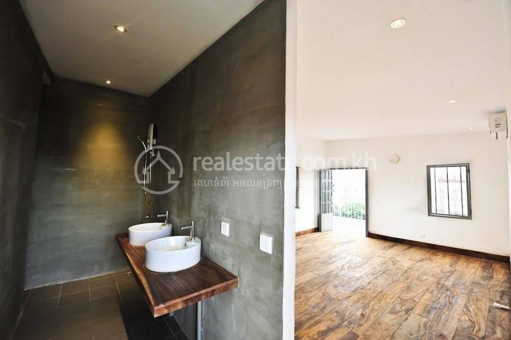 $43,000 Flat House