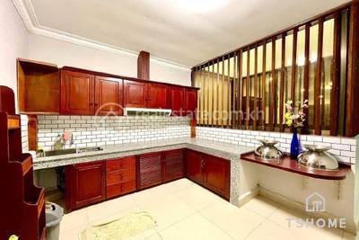 residential Apartment for rent ใน Phsar Chas รหัส 224365