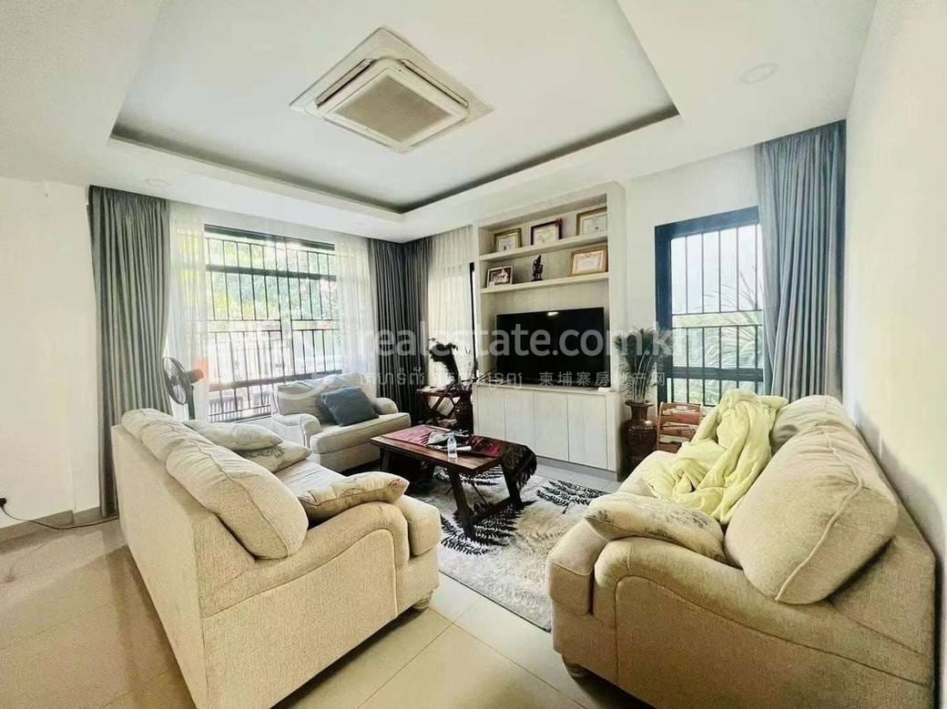 Meanchey别墅出租，价格$2,500