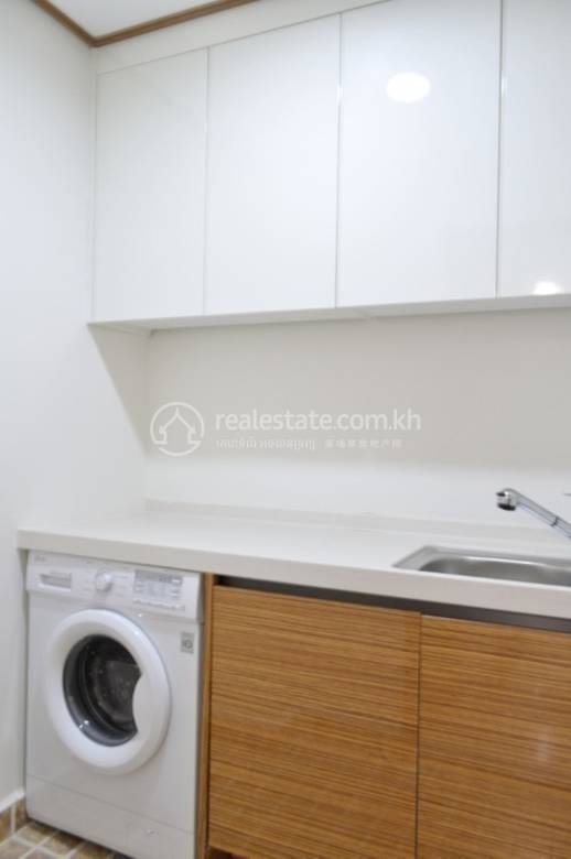 De Castle Royal Condominium | BKK 1 Condo Na prodej in BKK 1