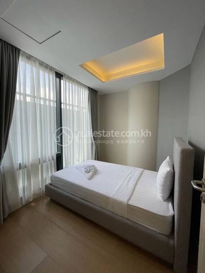 คอนโด สำหรับเช่า ใน Chamkarmon $2,020