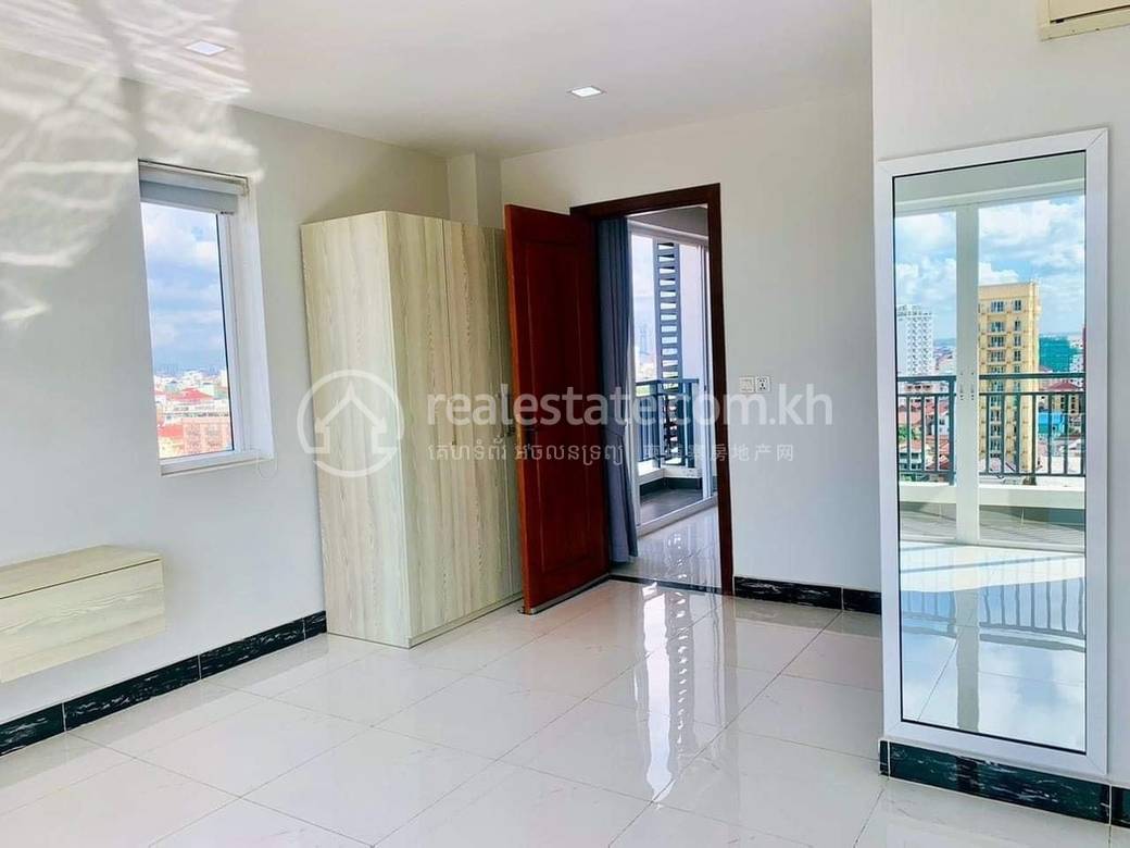 Appartement avec services À louer à Chamkarmon $700