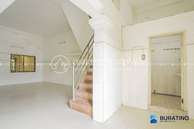 7 MakaraHouse and lot出售，价格$82,000