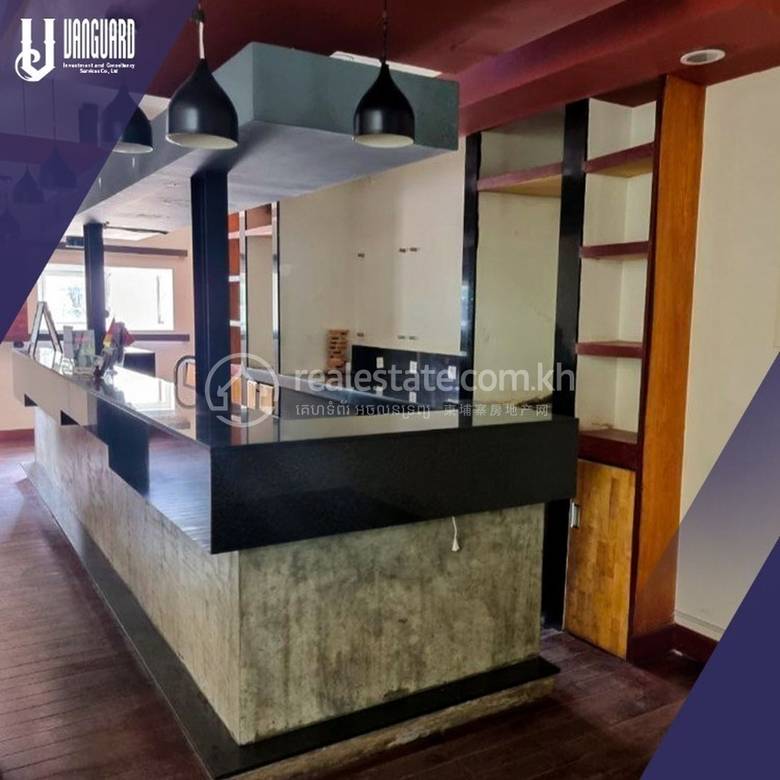 ក្លឹបរាត្រី តម្លៃ $2,500